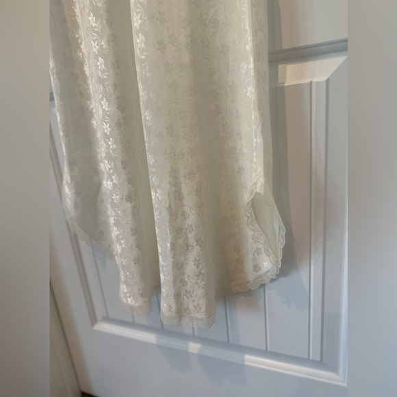 Vintage Delicates beautiful midi Gown Sz Med - Picture 3 of 10